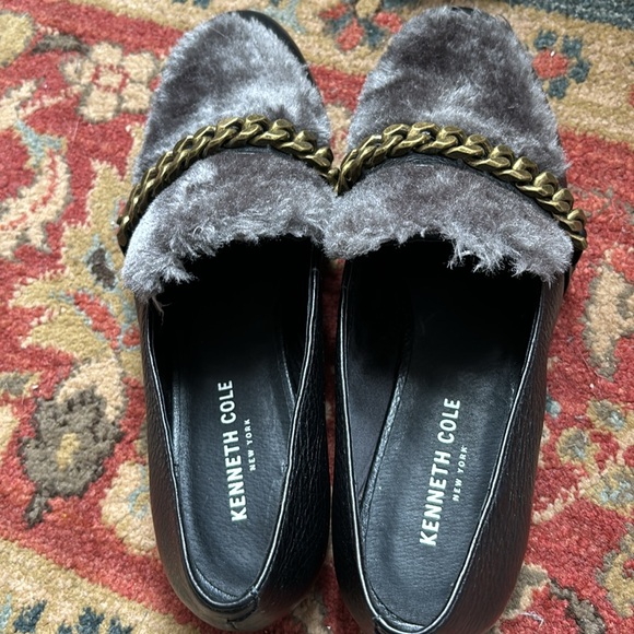 KENNETH COLE NY ❤️NWOT size 8. Faux grey fur with bronze strap black heel - Picture 5 of 6